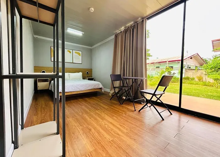 Hostel Ooni