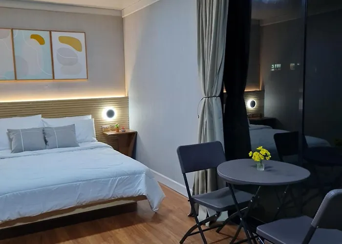 Hostel Ooni